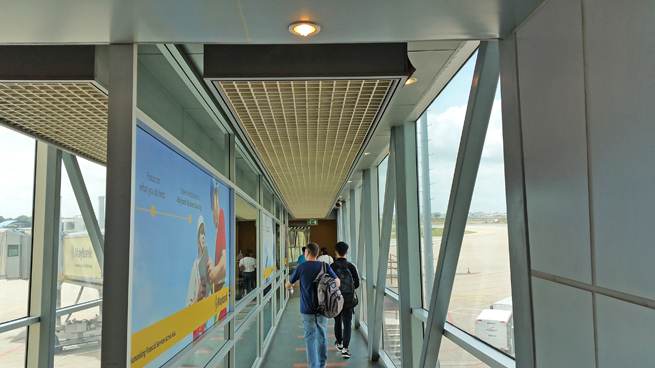 プノンペンからの出国